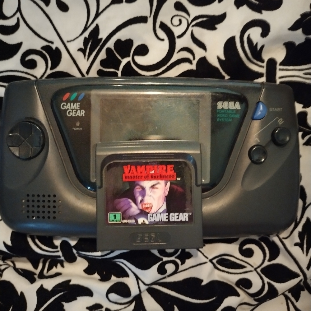 Sega game gear with one game